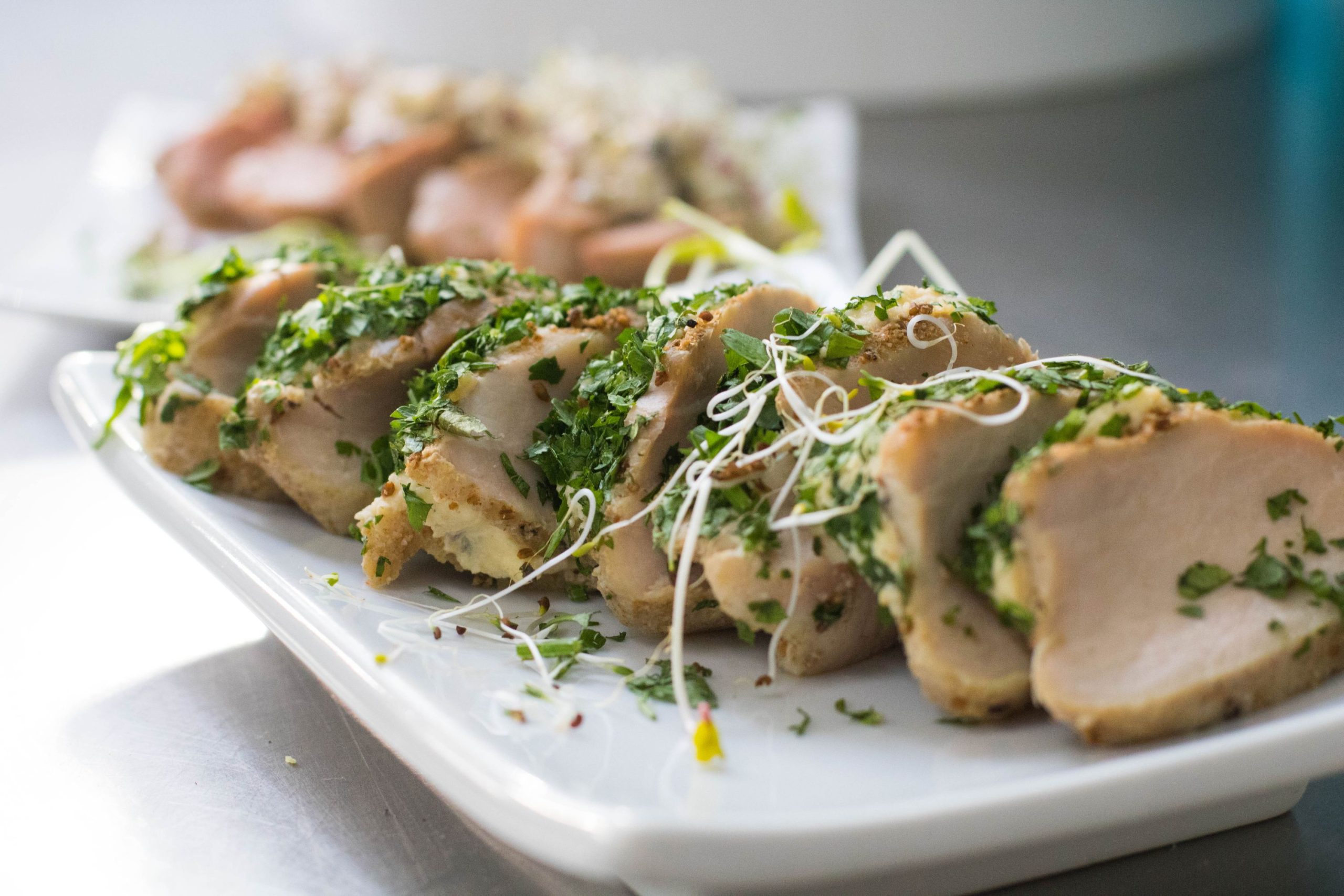 Schab po warszawsku z pastą chrzanową (9szt)