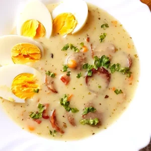 Barszcz biały chrzanowy (porcja 0,9l)